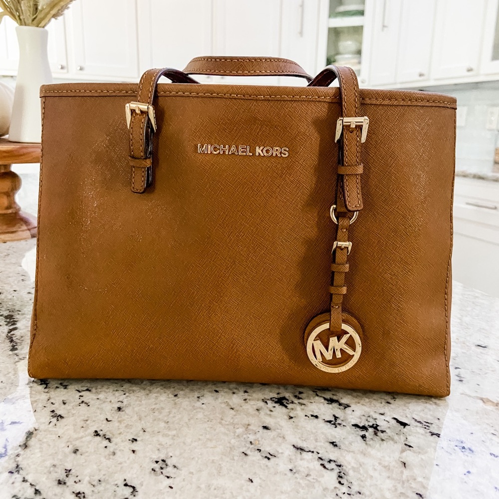 Michael Kors hand bag